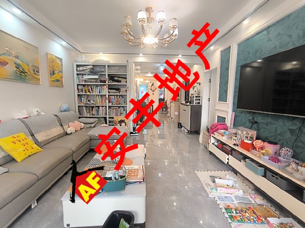 凯越花园   精装4居  161平  售价176万